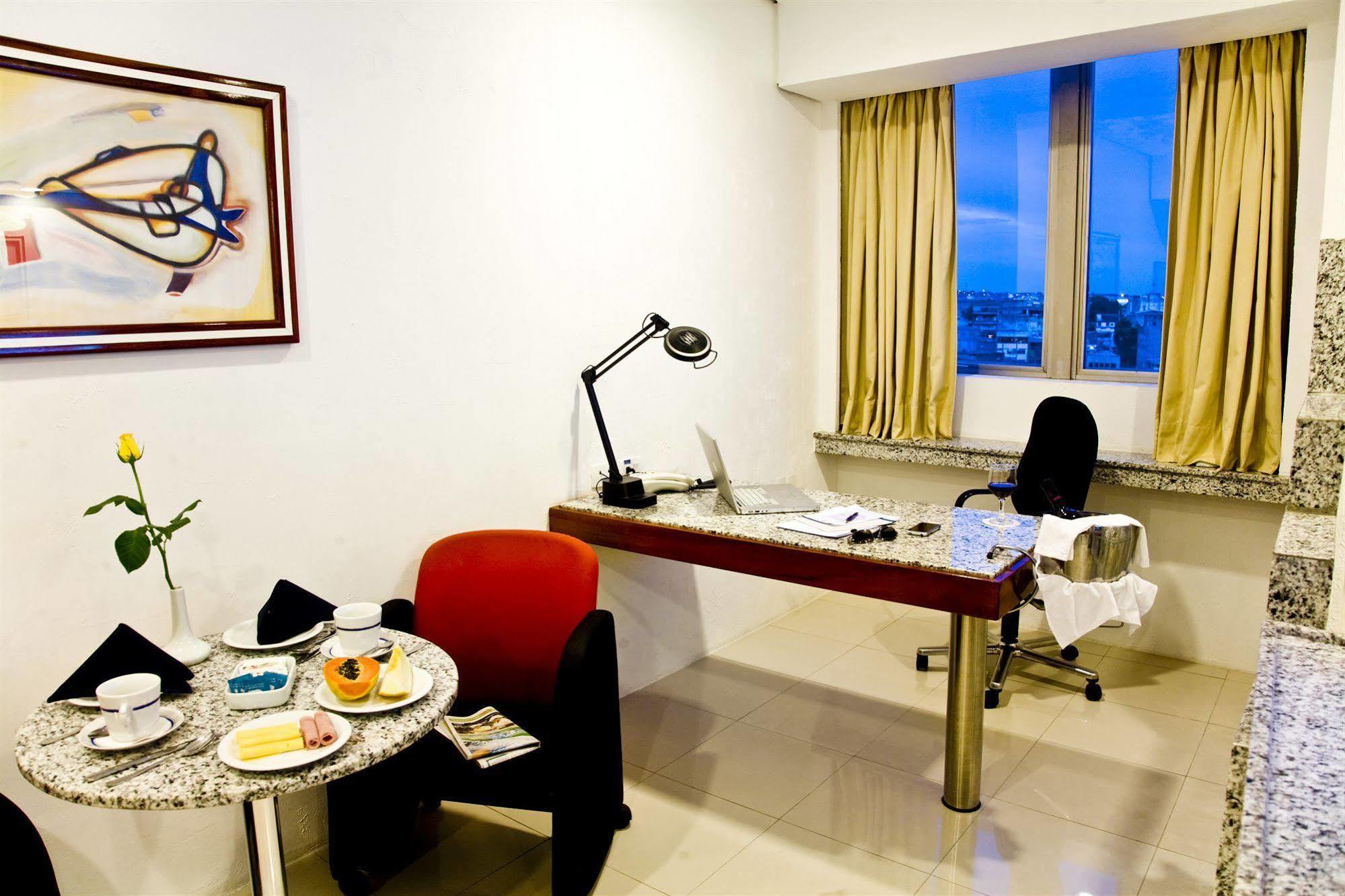 Lord Manaus Hotel Bagian luar foto